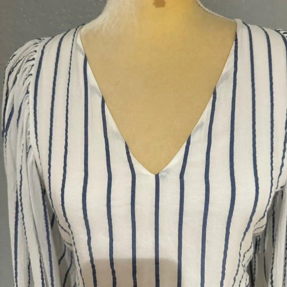 Zara White Striped Seersucker Balloon Sleeve Crop Top Size S White/Blue